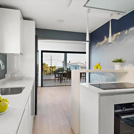 Caterina - * Punta Prima (Menorca)